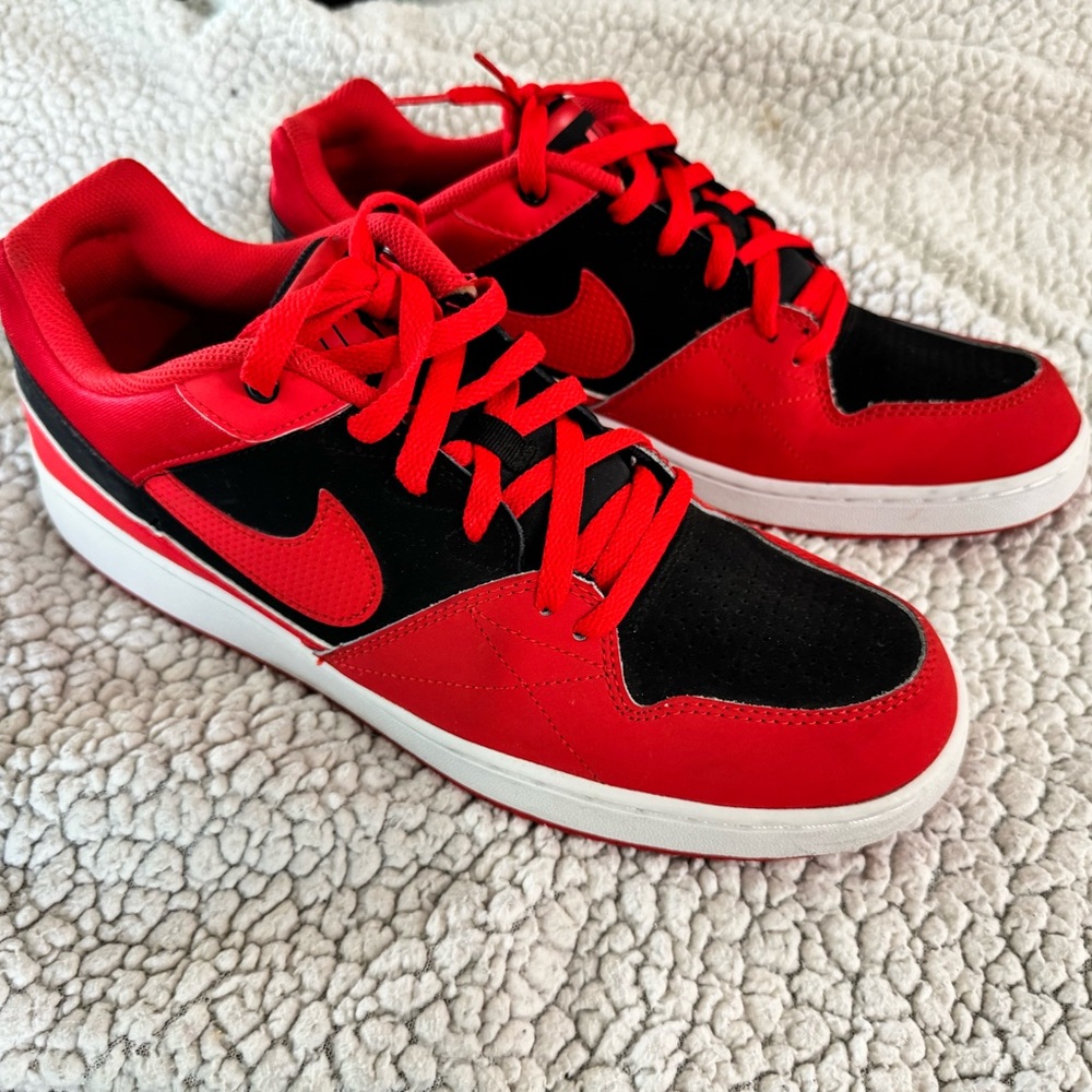 Nike Red and Black Low-Top Sneakers